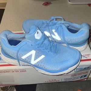 NWOT New Balance Running Shoes